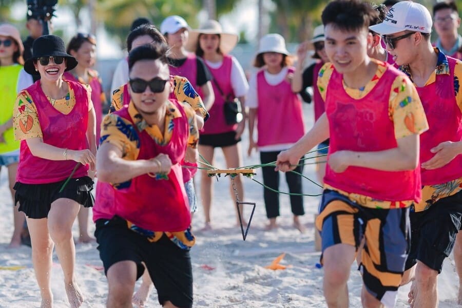 Team building cùng đồng đội