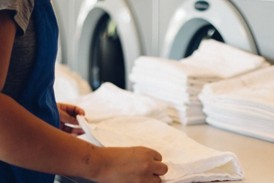 Vị Trí Nhân Viên Giặt Là (Laundry Attendant)