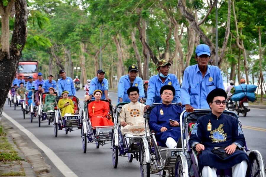 Xích lô - Phương tiện du lịch tại Huế