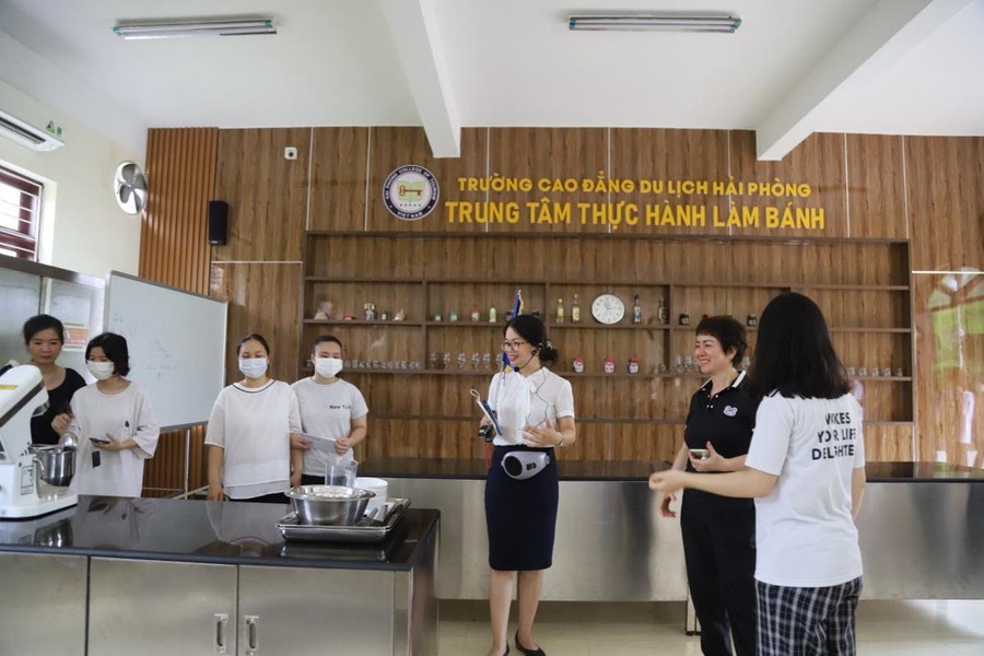 dạy nghề làm bánh ở trường cao đẳng du lịch hải phòng