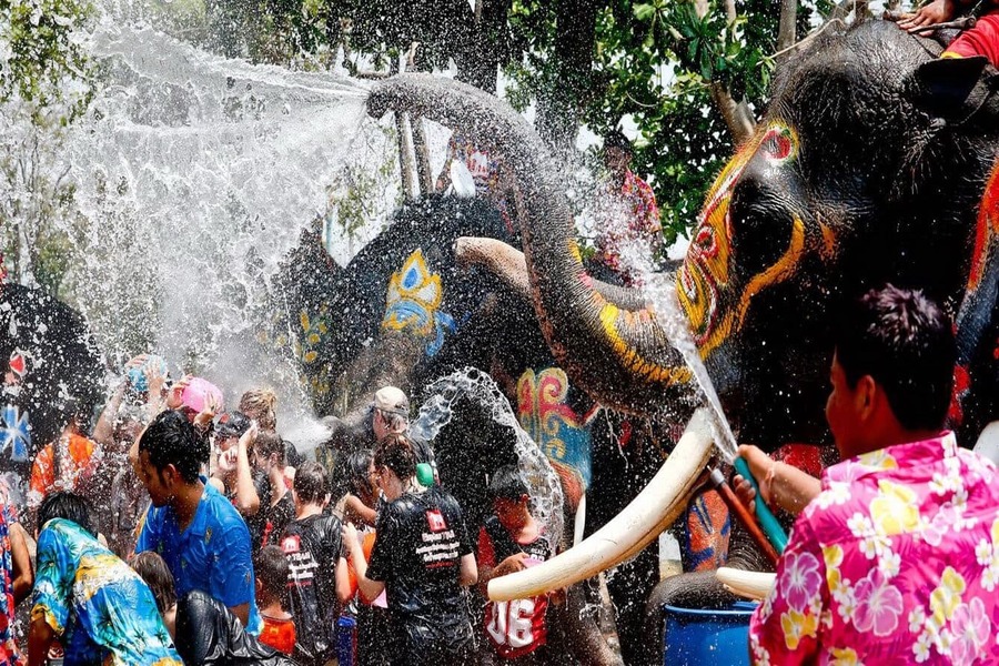 lễ hội campuchia sôi động