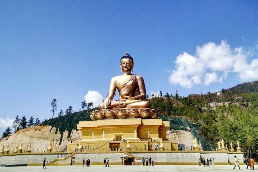 Đền, Tu viên và các Lễ hội nổi bật của Phật Giáo Tây Tạng trong Tôn Giáo Bhutan