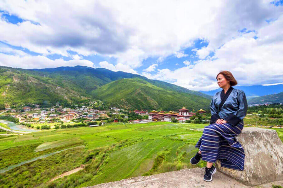 Kinh Nghiệm Du Lịch Bhutan về Trang Phục