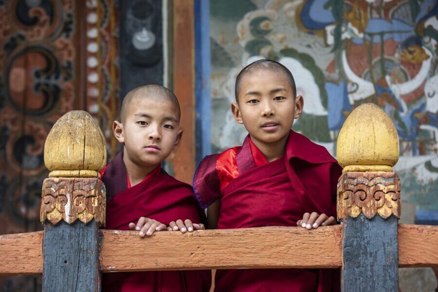 Tầm ảnh hưởng và vai trò trong xã hội Phật Giáo Tây Tạng trong Tôn Giáo Bhutan