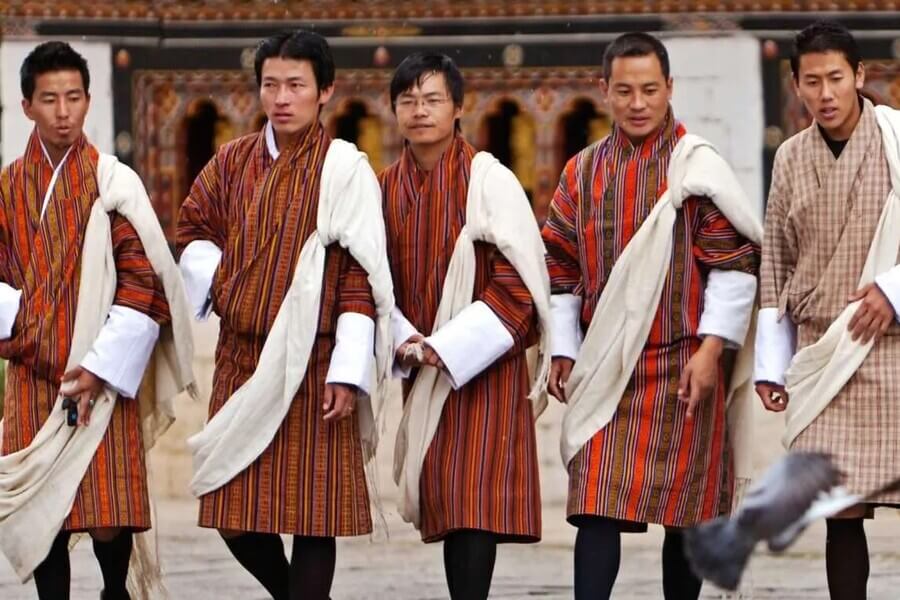 Trang phục truyền thống Bhutan Gho