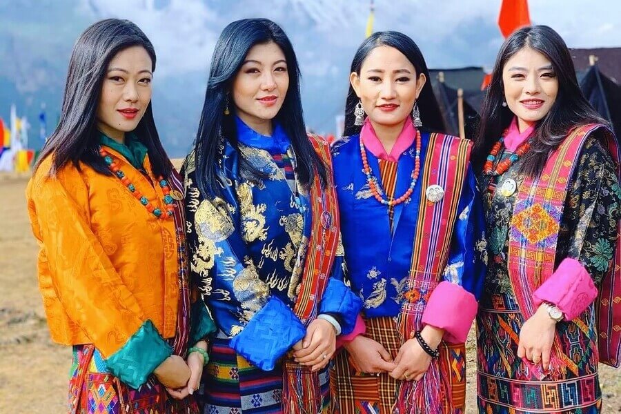 Trang phục truyền thống Bhutan Kira