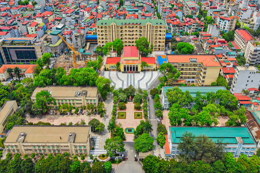 khuôn viên Trường Đại Học Hà Nội